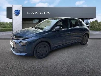 Usata Lancia Ypsilon 114 kW (156 CV) 2024 Blu Utilitaria