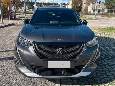Usata Peugeot 2008 Allure 102 CV (75 kW) 2023 Grigio SUV