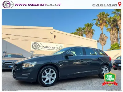 Usata Volvo V60 R-Design Momentum 181 CV (133 kW) 2014 Grigio Station wagon