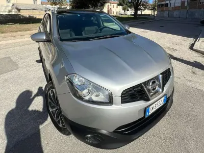 Używany Nissan Qashqai 117 KM (86 kW) 2012 Szary SUV