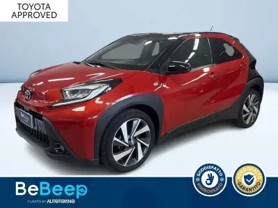 Usata Toyota Aygo X Lounge 72 CV (52 kW) 2022 Rosso metallizzato SUV