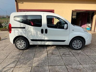 Usata Fiat Qubo Trekking 75 CV (55 kW) 2014 Bianco Monovolume