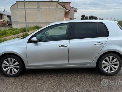 Usata VW Golf VI 105 CV (77 kW) 2010 Grigio Utilitaria