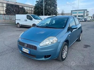 Usata Fiat Grande Punto 77 CV (56 kW) 2009 Blu Utilitaria