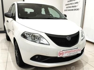 Usata Lancia Ypsilon 69 CV (50 kW) 2017 Bianco Utilitaria