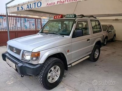 Usata Mitsubishi Pajero 99 CV (72 kW) 1998 Grigio SUV