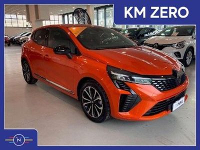 Nuova Renault Clio V Techno 91 CV (66 kW) 2025 Arancione metallizzato Berlina