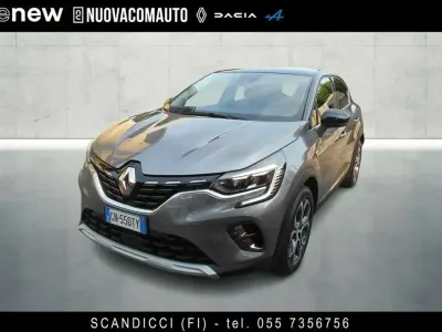 Usata Renault Captur Intens 101 CV (74 kW) 2023 Grigio SUV