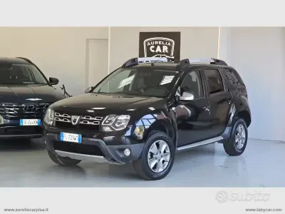 Usata Dacia Duster Lauréate 114 CV (83 kW) 2017 Nero SUV