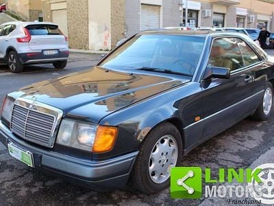 Usata Mercedes E300 220 CV (161 kW) 1992 Grigio Berlina