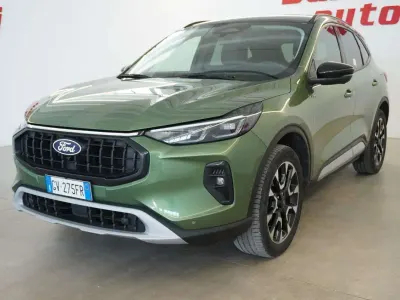 Usata Ford Kuga Active X 151 CV (111 kW) 2024 Verde SUV