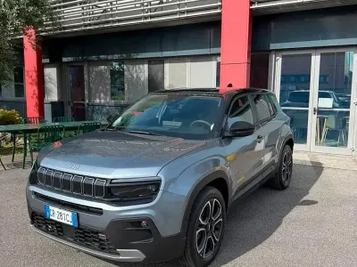 Usata Jeep Avenger Summit 101 CV (74 kW) 2023 Grigio SUV