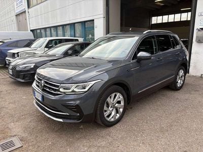 Usata VW Tiguan Elegance 150 CV (110 kW) 2021 Grigio SUV