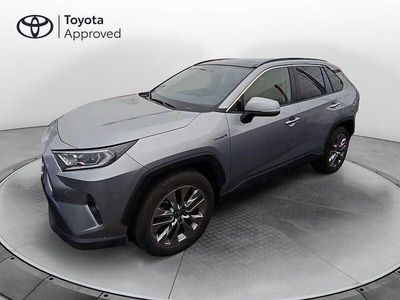 Usata Toyota RAV4 Hybrid Lounge 222 CV (163 kW) 2021 Argento SUV