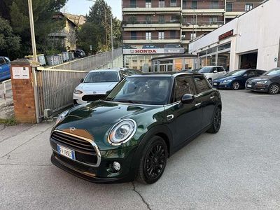 Usata Mini Cooper D 116 CV (85 kW) 2019 Verde Utilitaria