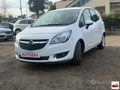 Usata Opel Meriva Cosmo 102 CV (75 kW) 2015 Bianco Monovolume