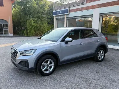 Usata Audi Q2 Business 150 CV (110 kW) 2025 Grigio SUV