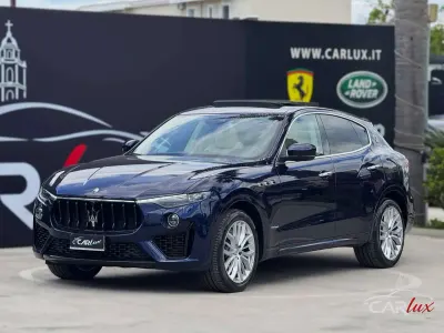Usata Maserati Levante 250 CV (183 kW) 2021 Blu SUV