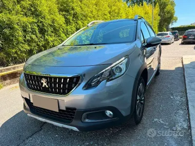 Usata Peugeot 2008 Allure 83 CV (61 kW) 2020 Argento SUV