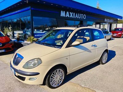 Usata Lancia Ypsilon 69 CV (50 kW) 2004 Beige Utilitaria