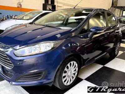 Usata Ford Fiesta 75 CV (55 kW) 2015 Blazer blue Utilitaria