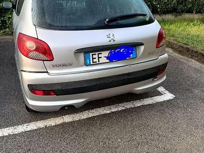 Usata Peugeot 206+ 60 CV (44 kW) 2011 Grigio Utilitaria