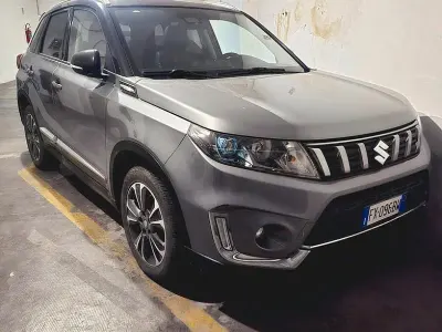 Usata Suzuki Vitara 140 CV (102 kW) 2019 Grigio SUV