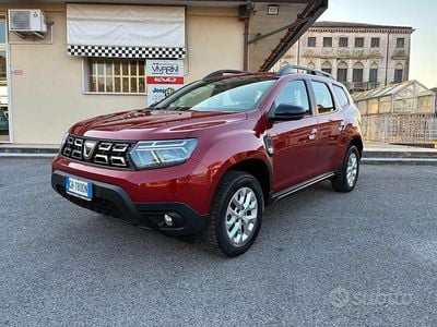 Begagnad Dacia Duster Comfort 101 HK (74 kW) 2021 Röd SUV