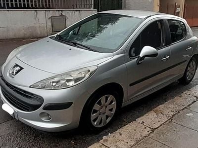 Argento Usata 2008 Peugeot 207 Berlina | 3000 € (Buon prezzo)