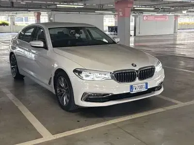 Usata BMW 530e Luxury Line 184 CV (135 kW) 2019 Berlina
