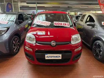 Nuova Fiat Panda Icon 69 CV (50 kW) 2026 Rosso Utilitaria