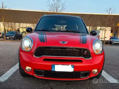 Käytetty Mini Cooper S Countryman 184 HP (135 kW) 2010 Punainen Katumaasturi