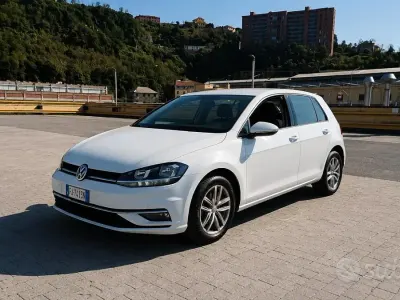 Używany VW Golf VII Executive 116 KM (85 kW) 2017 Biały Sedan/Limuzyna