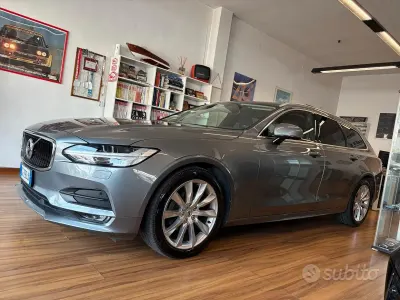 Usata Volvo V90 Business Edition 150 CV (110 kW) 2020 Grigio Station wagon