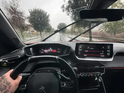 Usata Peugeot 2008 GTi 110 CV (80 kW) 2020 Rosso SUV