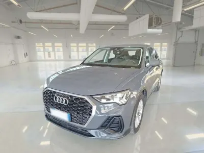 Usata Audi Q3 Sportback Business Plus 150 CV (110 kW) 2023 Grigio SUV