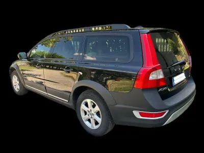 Usata Volvo XC70 Momentum 185 CV (136 kW) 2009 Nero Station wagon