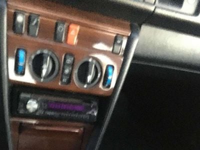 Usata Mercedes 250 90 CV (66 kW) 1985 Bronzo Berlina