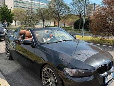 Usata BMW 320 Cabriolet Efficient Dynamics 170 CV (125 kW) 2008 Nero Cabrio