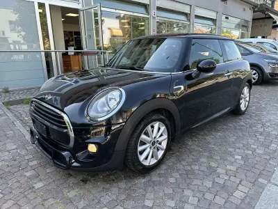 Usata Mini Cooper Hype 136 CV (100 kW) 2017 Nero Utilitaria