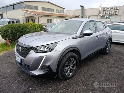 Usata Peugeot 2008 Active 131 CV (96 kW) 2021 Grigio SUV