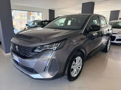 Usata Peugeot 3008 Active 131 CV (96 kW) 2023 Grigio SUV