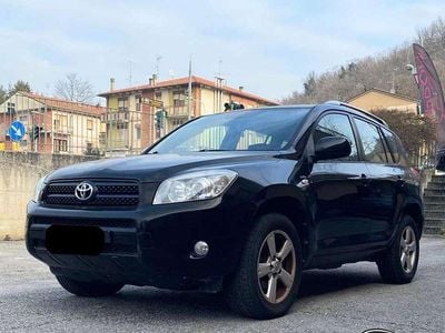 Usata Toyota RAV4 136 CV (100 kW) 2007 Nero SUV