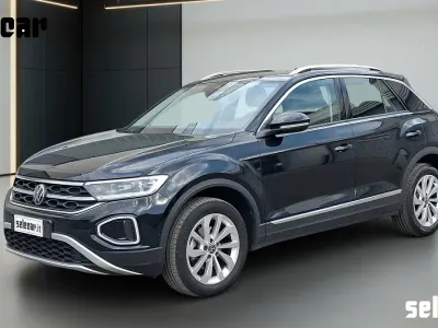 Usata VW T-Roc Style 116 CV (85 kW) 2023 A2 nero brillante SUV
