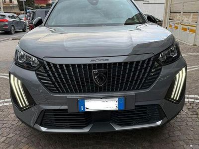Usata Peugeot 2008 Allure 100 CV (73 kW) 2024 Grigio SUV