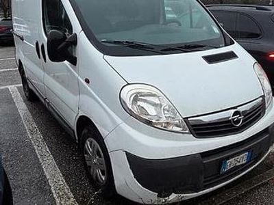 Usata Opel Vivaro 2014 Bianco Monovolume
