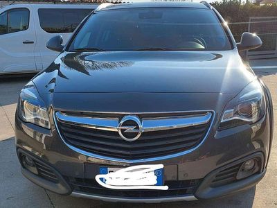 Usata Opel Insignia Country Tourer 194 CV (142 kW) 2017 Grigio Station wagon
