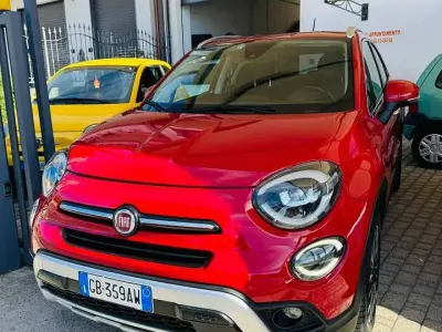 Usata Fiat 500 Cross 120 CV (88 kW) 2020 Rosso Station wagon