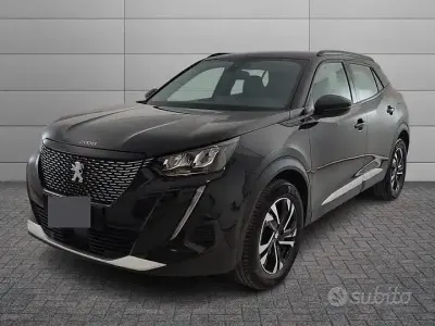 Usata Peugeot 2008 Allure 110 CV (80 kW) 2021 Nero SUV