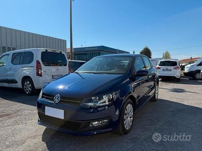 Usata VW Polo Trendline 75 CV (55 kW) 2014 Blu Utilitaria